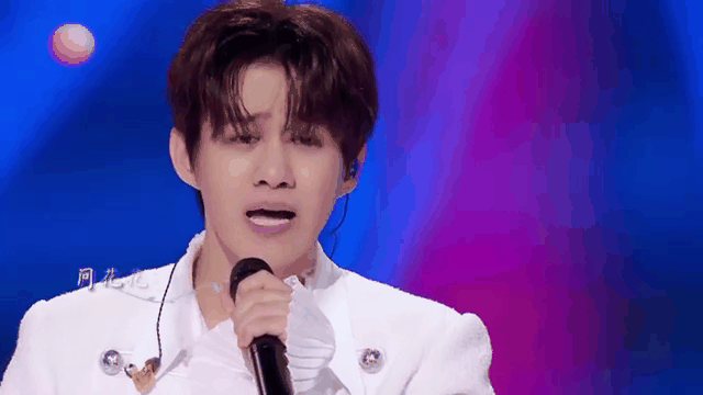 关于Rookie重返赛场，刷新纪录首场状态出色，尤文图斯观众沸腾！赢得满堂喝彩的信息